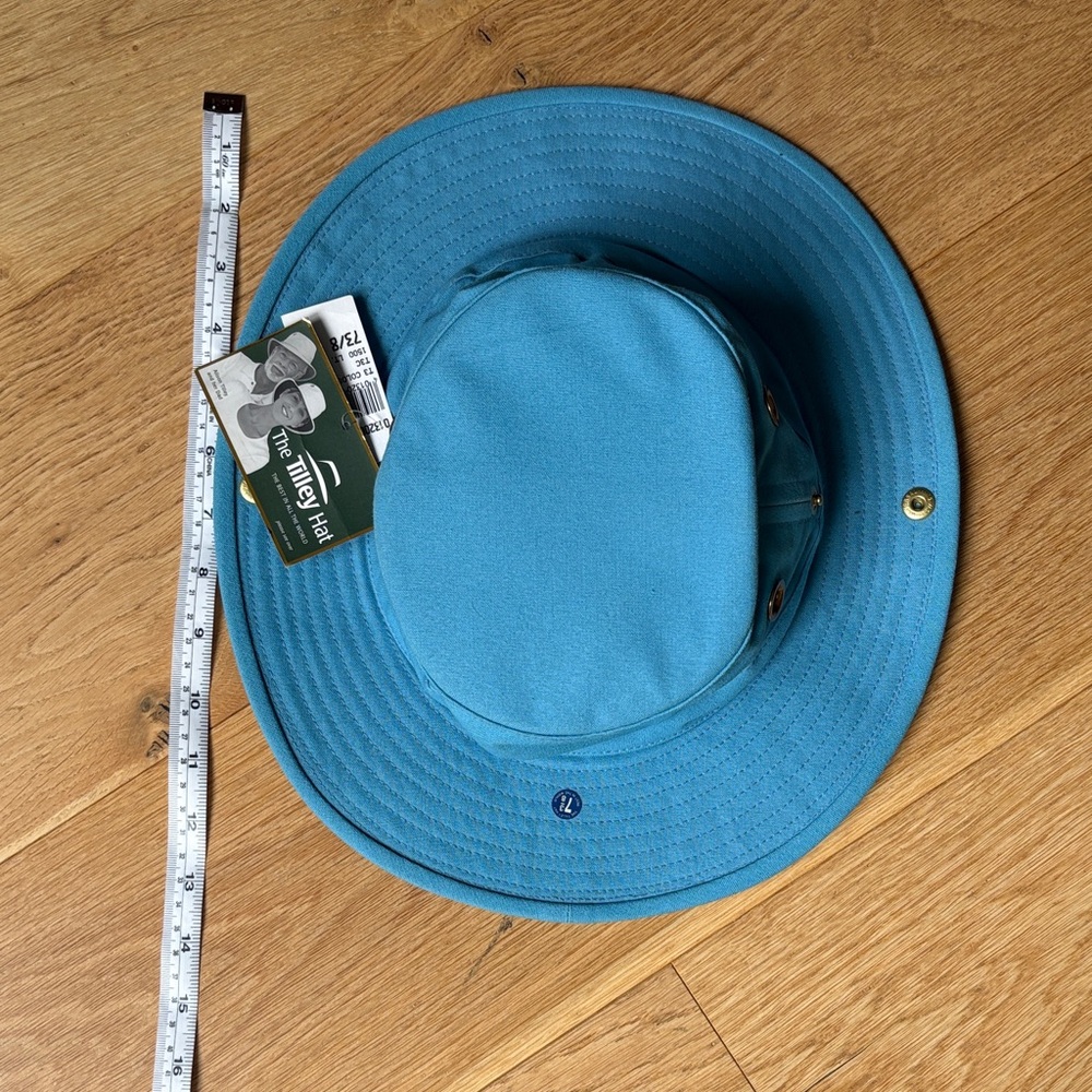 UN Tilley hat 7 3/8 - dead stock